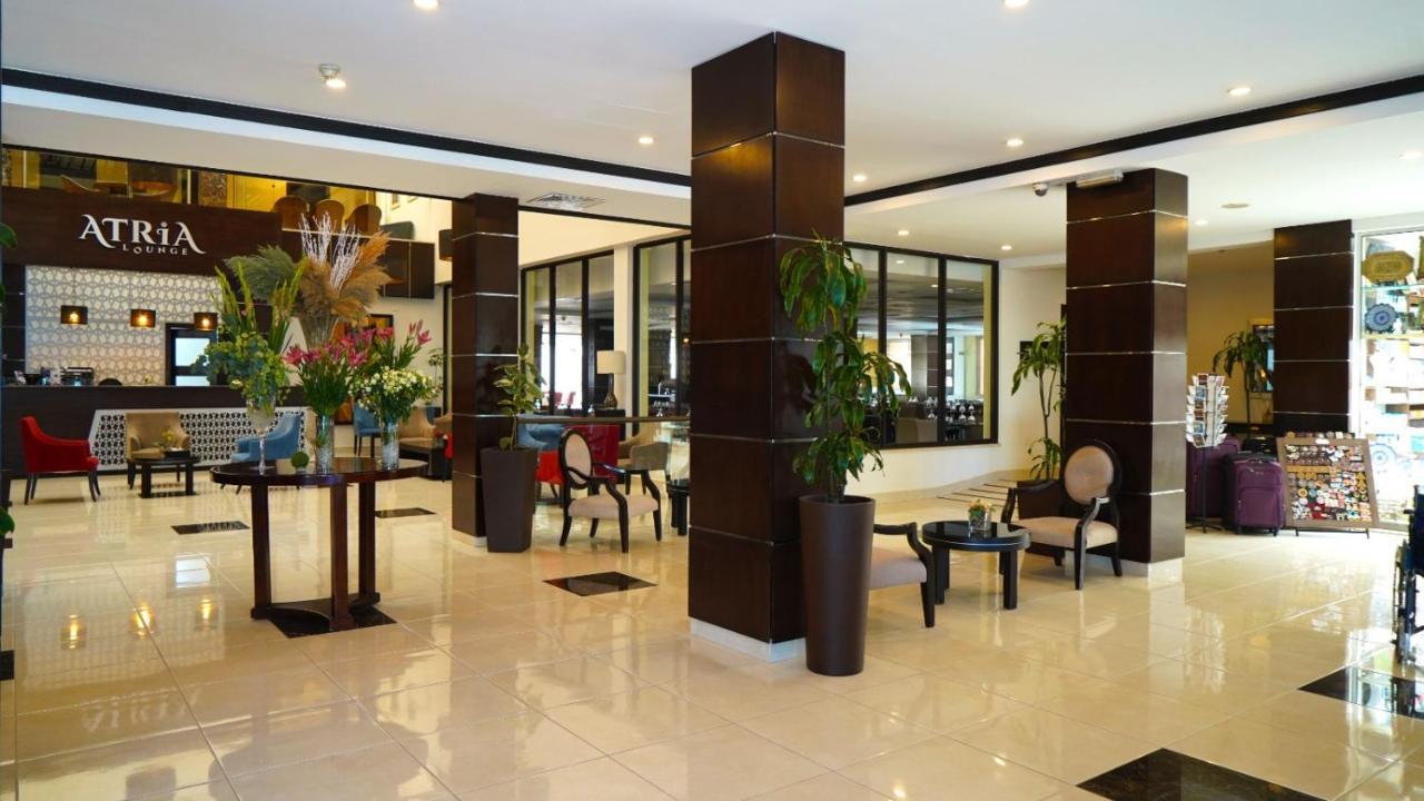 Mena Tyche 4*