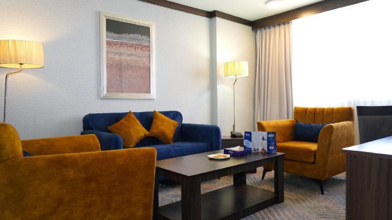 Hotel Mena Tyche 4*
