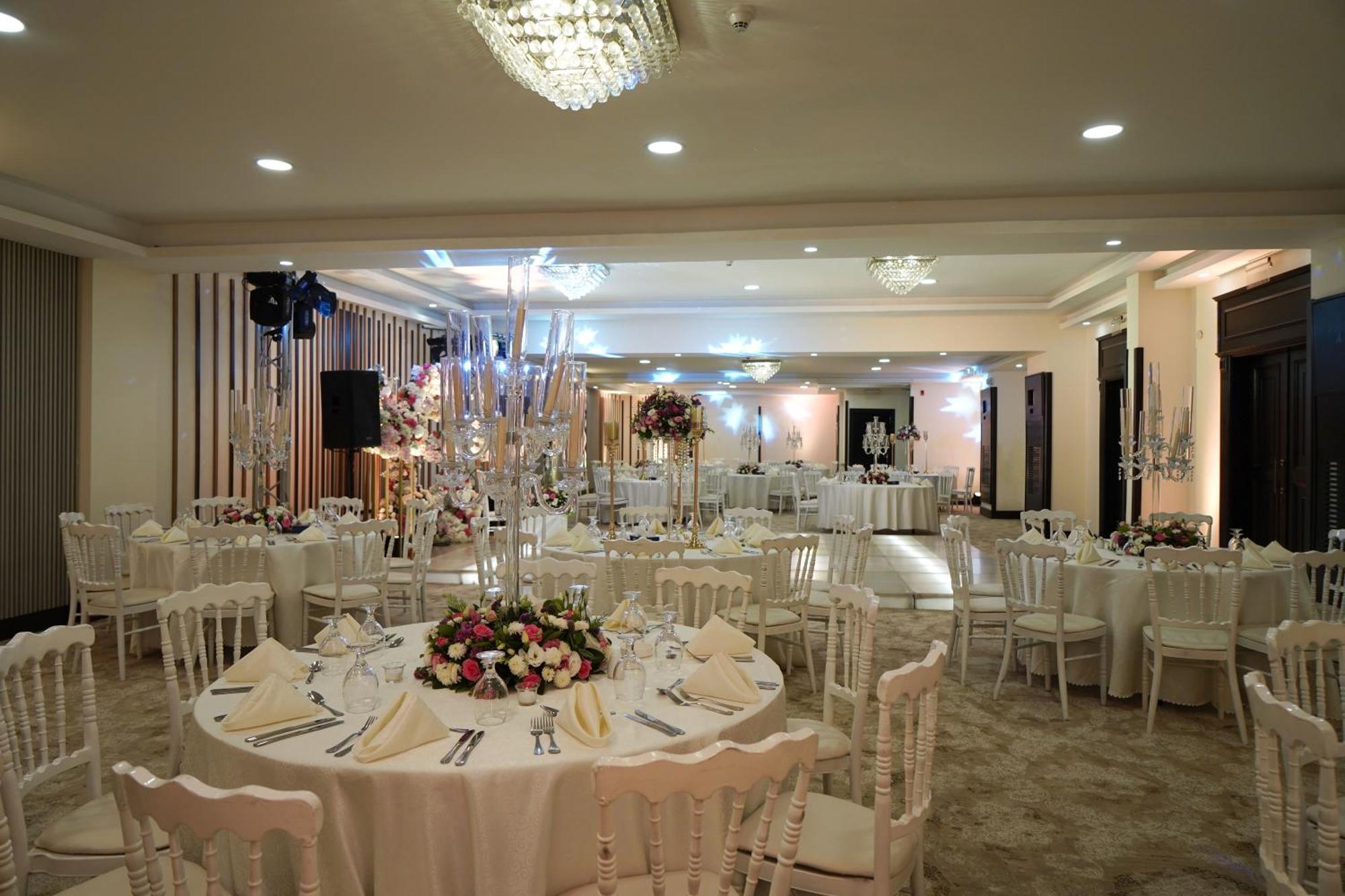 Mena Tyche 4*
